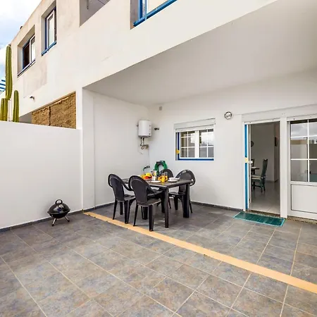 Home2book Comfy Playa Blanca, Terrace アパート プラヤ・ブランカ